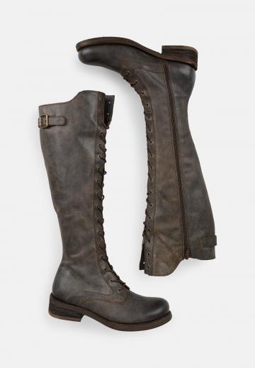 Сапоги на шнуровке