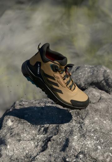 Походные ботинки