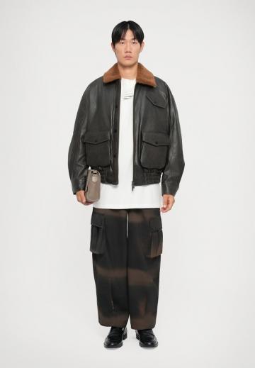 Куртка бомбер