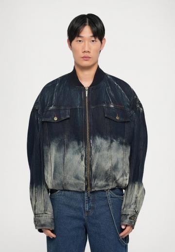 Джинсовая куртка