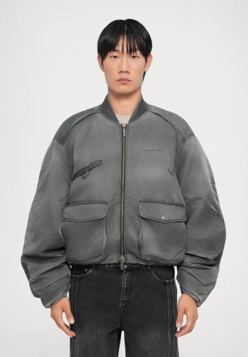 Куртка бомбер