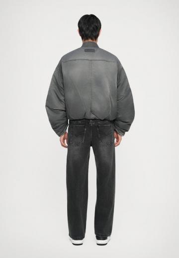 Куртка бомбер