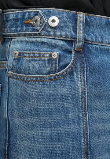 Прямые джинсы