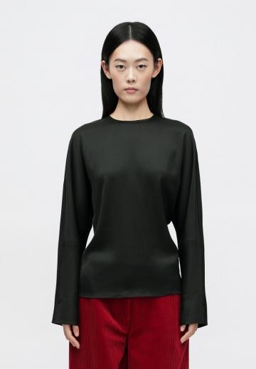 Атласная блузка