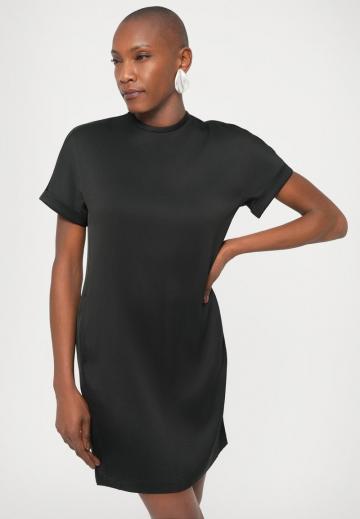 Короткое платье