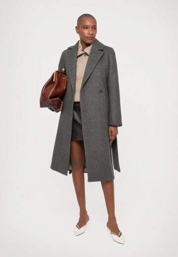 Шерстяное пальто