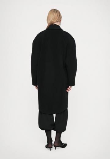 Шерстяное пальто