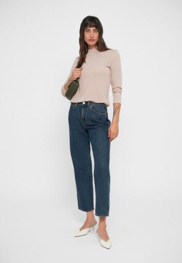 Джинсы бойфренда