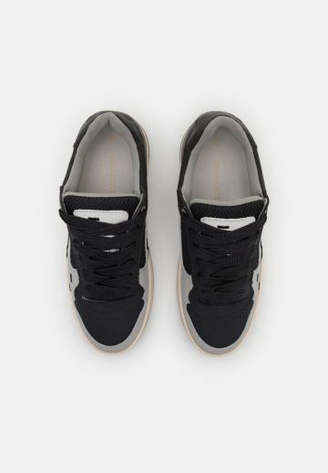 Гандбольные кроссовки