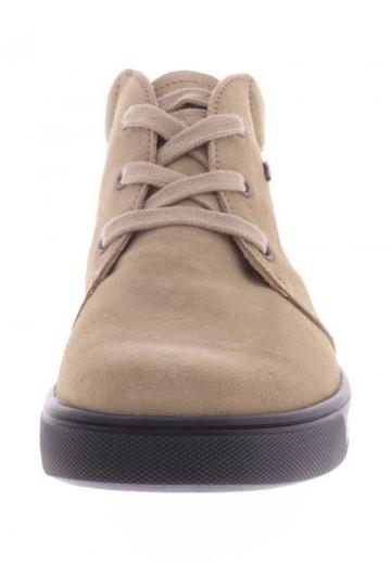 Ботинки на шнуровке