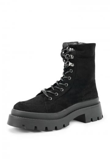 Ботинки на шнуровке