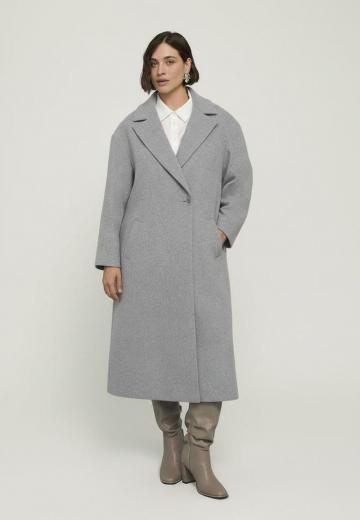 Шерстяное пальто