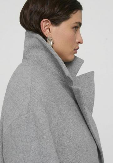 Шерстяное пальто