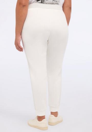 Спортивные штаны