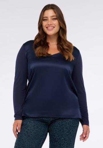 Атласная блузка