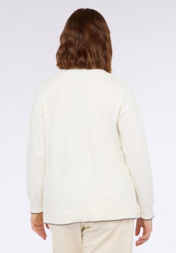 Пуловер с вырезом V