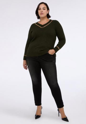 Пуловер с вырезом V