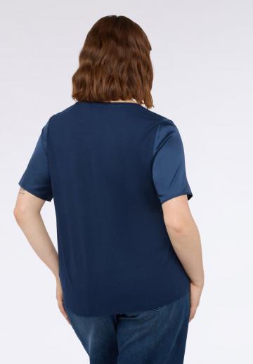 Атласная блузка