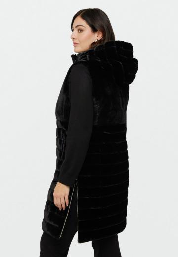 Длинный жилет