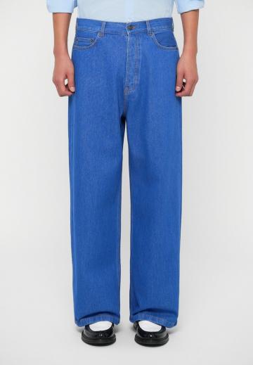 Свободные джинсы