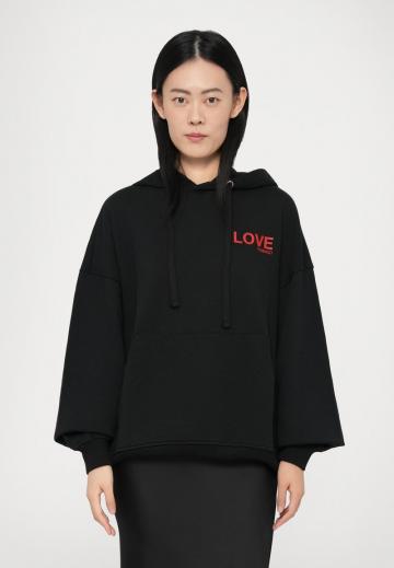 Пуловер с капюшоном