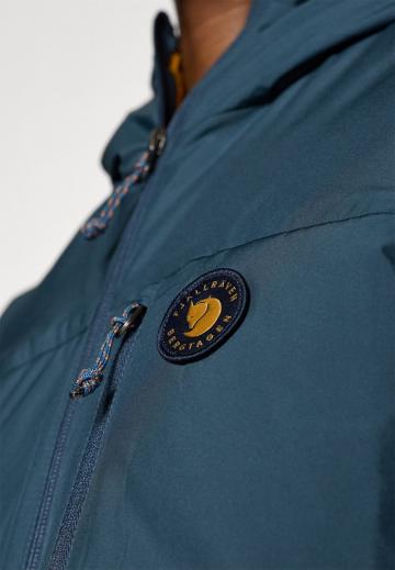 Спортивная куртка