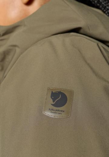 Спортивная куртка