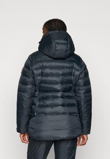 Спортивная куртка