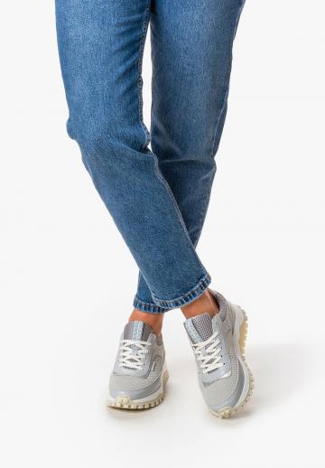 Гандбольные кроссовки