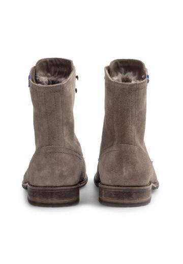 Зимние ботинки