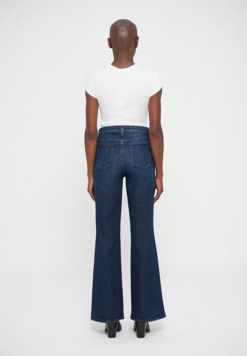 Клешеные джинсы