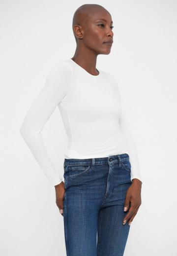 Короткие джинсы