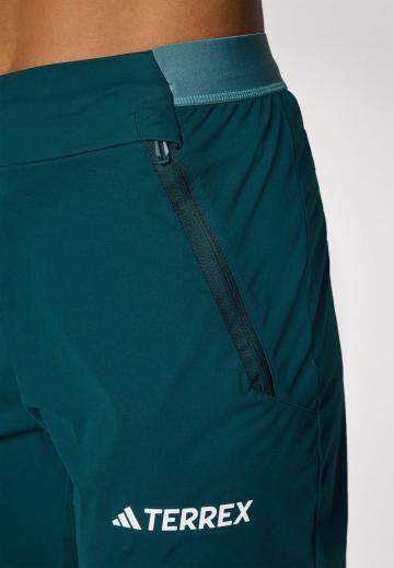 Спортивные штаны