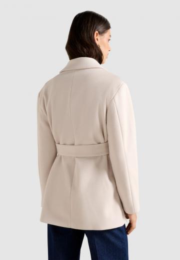 Короткое пальто