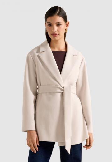 Короткое пальто