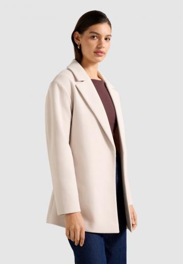 Короткое пальто