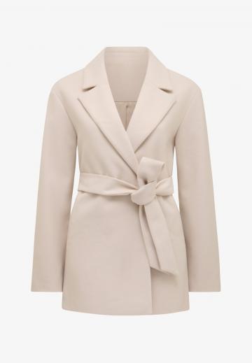 Короткое пальто