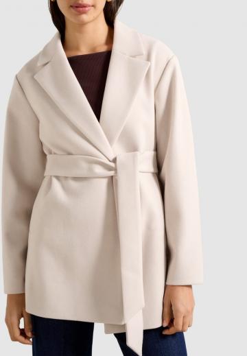 Короткое пальто