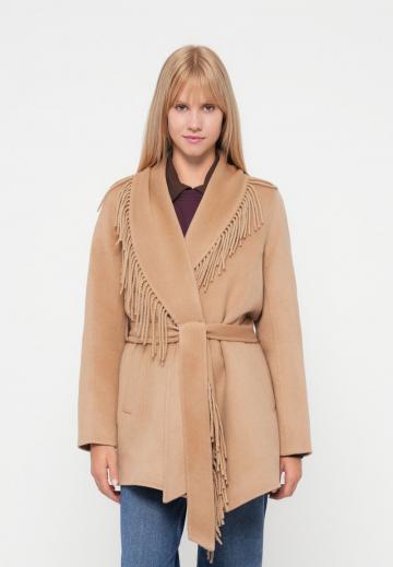 Короткое пальто