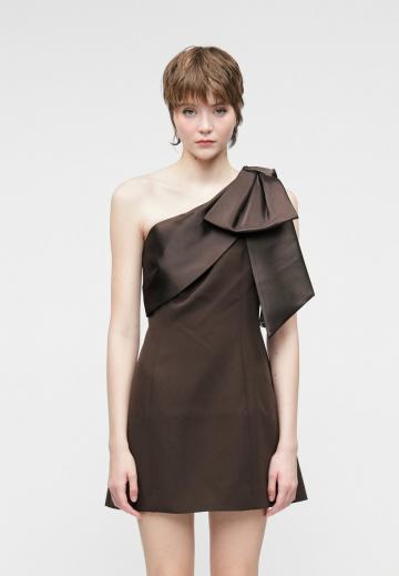 Короткое платье