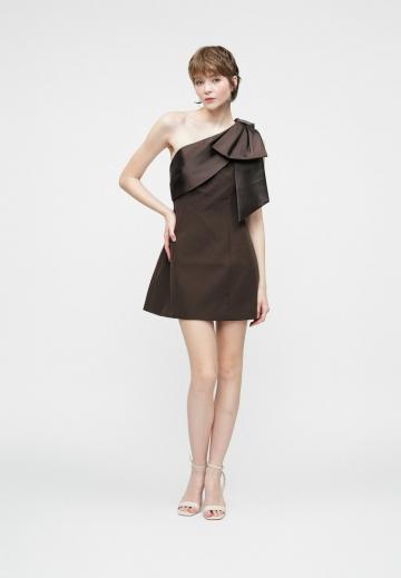 Короткое платье