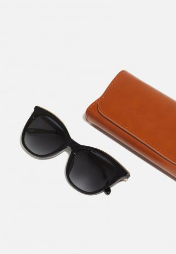 Солнечные очки