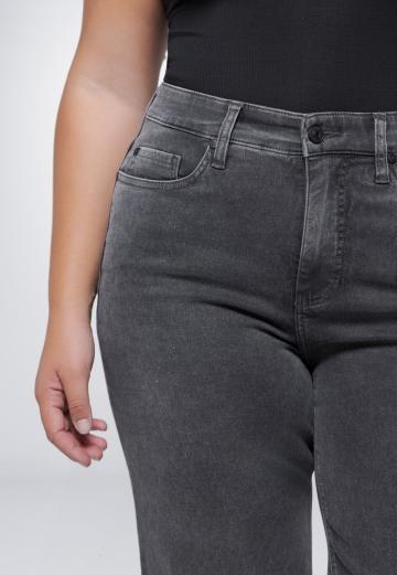 Клешеные брюки