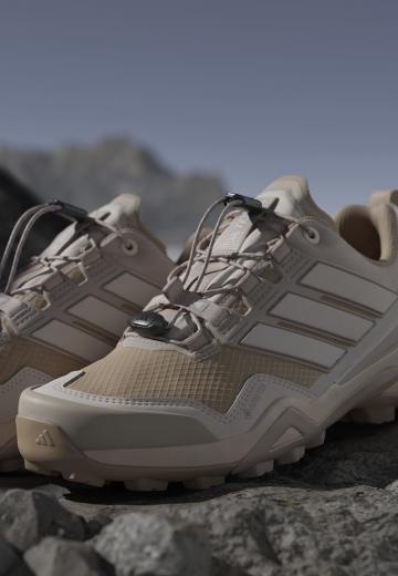 Походная обувь