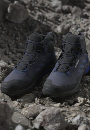 Походные ботинки