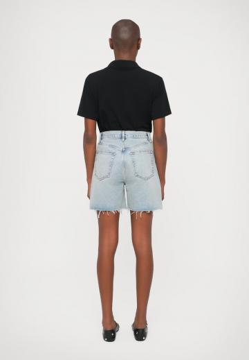 Джинсовые шорты