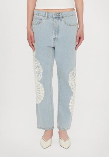 Прямые джинсы