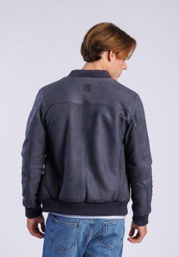 Куртка бомбер