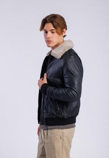 Кожаная куртка
