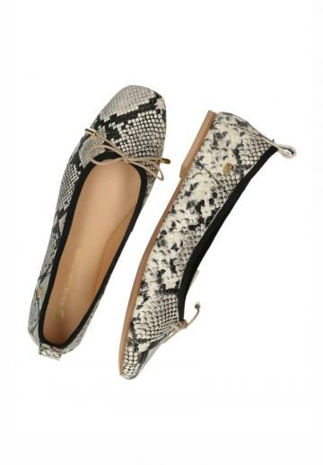 Гандбольные кроссовки